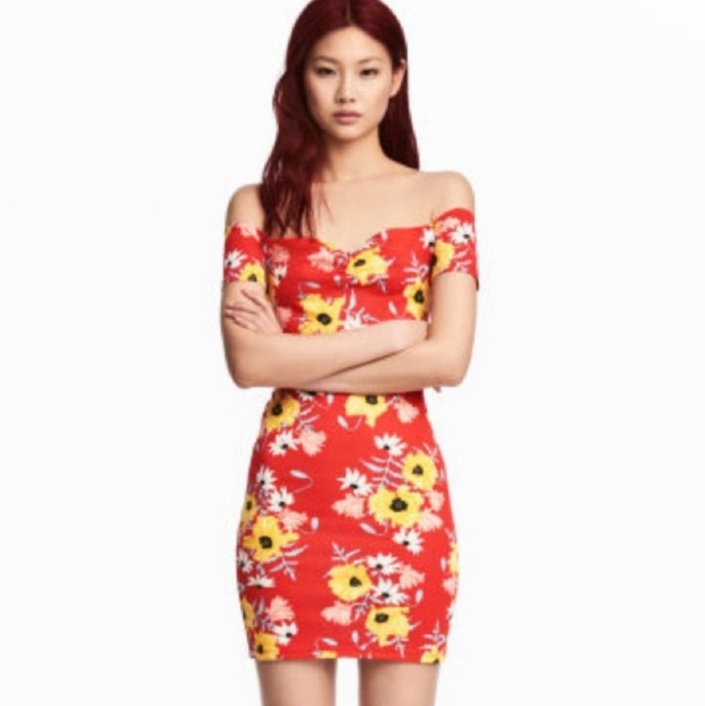 H&M Divided Flroal Off the Shoulder Dress Size 4